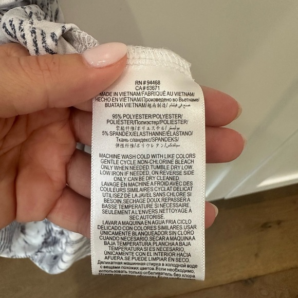 BCBGeneration Floral Wrap Dress in Blue and White - Picture 4 of 9